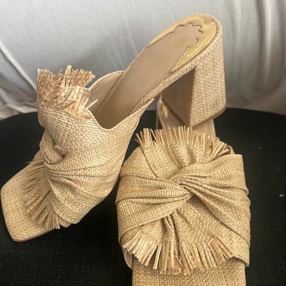 Jennifer Sumko Antonio Melani Beige Tan Square Open Toe Sandals Heels Size 9.5M - Picture 1 of 14
